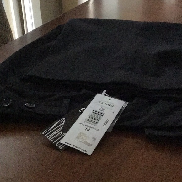 Nygard walking shorts - Picture 7 of 7